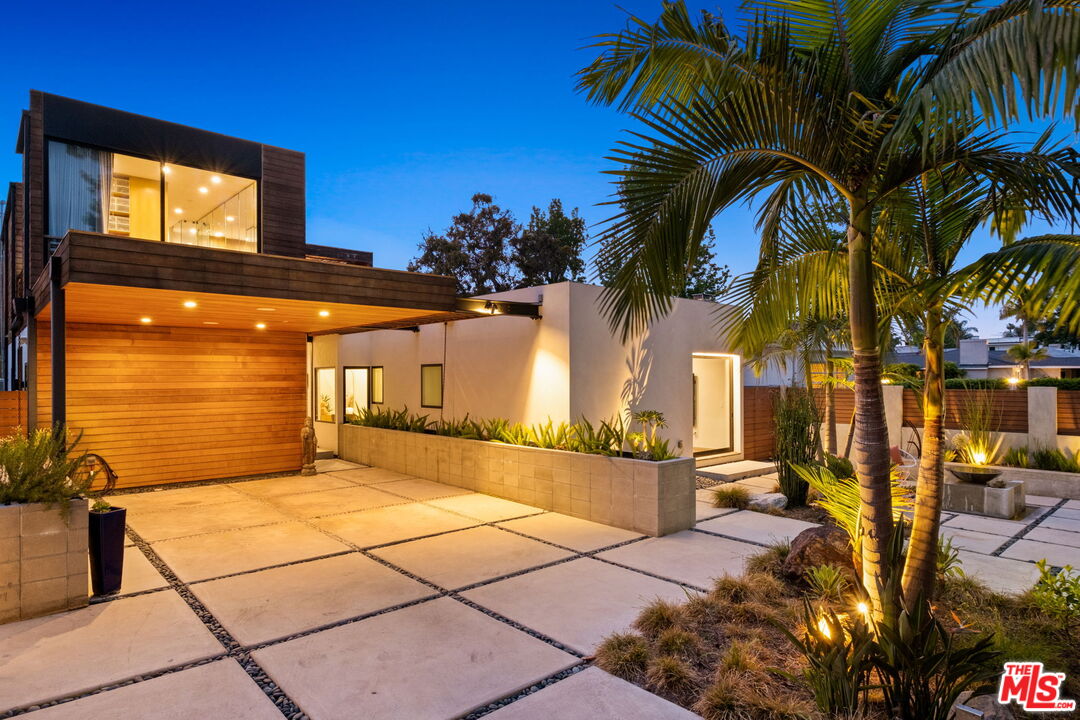 Single Family Residence, 4951 Nagle ave, Sherman Oaks, CA 91423 - 1