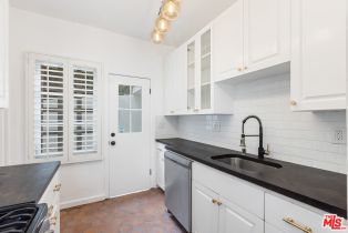 , 8499 FOUNTAIN ave, West Hollywood , CA 90069 - 36