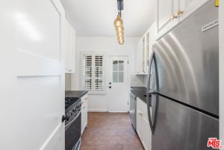 , 8499 FOUNTAIN ave, West Hollywood , CA 90069 - 38