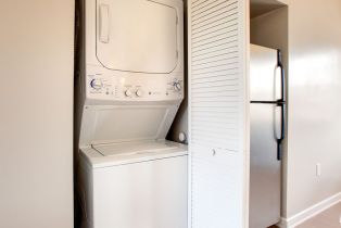 , 1440 Elkgrove cir, Venice, CA 90291 - 6