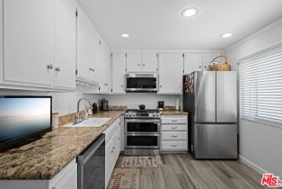 Condominium, 21901 Lassen st, Chatsworth, CA 91311 - 9