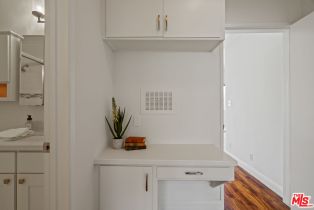 Condominium, 1950 Cloverfield blvd, Santa Monica, CA 90404 - 8