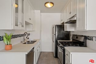 Condominium, 1950 Cloverfield blvd, Santa Monica, CA 90404 - 4