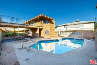 Apartment, 5541 Newcastle ave, Encino, CA 91316 - 10