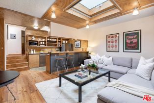 Condominium, 1524 10th st, Santa Monica, CA 90401 - 2