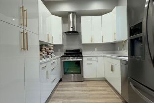 Single Family Residence, 10605 Owensmouth ave, Chatsworth, CA 91311 - 2