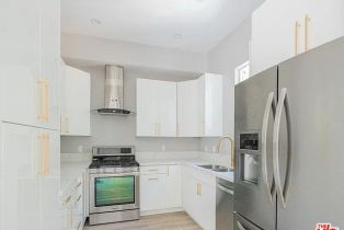 Single Family Residence, 10605 Owensmouth ave, Chatsworth, CA 91311 - 3