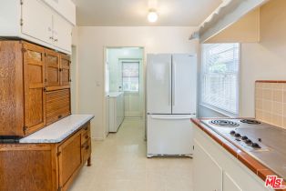 Single Family Residence, 21924 Buena Ventura st, Woodland Hills, CA 91364 - 14