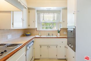 Single Family Residence, 21924 Buena Ventura st, Woodland Hills, CA 91364 - 13