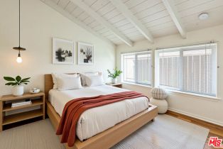 Single Family Residence, 21924 Buena Ventura st, Woodland Hills, CA 91364 - 20