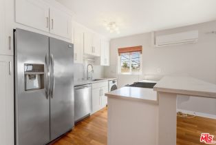 Condominium, 940 7th st, Santa Monica, CA 90403 - 4