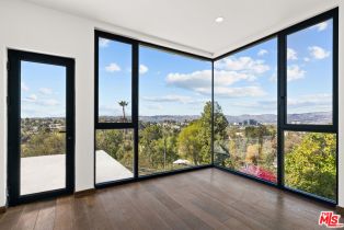 Single Family Residence, 4671 Bedel st, Woodland Hills, CA 91364 - 12