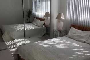 , 1115 EUCLID st, Santa Monica, CA 90403 - 7