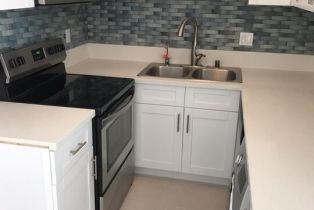 , 1115 EUCLID st, Santa Monica, CA 90403 - 9