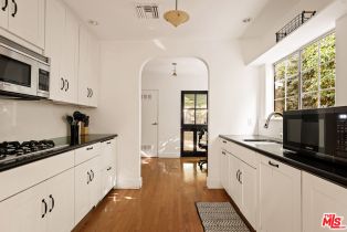 Single Family Residence, 1026 Laurel ave, West Hollywood , CA 90046 - 7