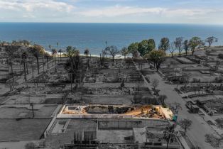 , 410 Via De La Paz, Pacific Palisades, CA 90272 - 3