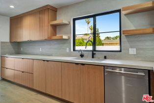 , 18053 Erwin st, Encino, CA 91316 - 7