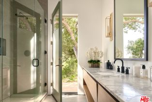 Single Family Residence, 13331 Mulholland dr, Beverly Hills, CA 90210 - 42