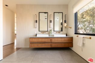 Single Family Residence, 13331 Mulholland dr, Beverly Hills, CA 90210 - 37