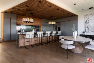 Single Family Residence, 13331 Mulholland dr, Beverly Hills, CA 90210 - 14