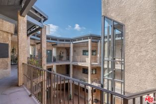 Condominium, 15245 La Maida st, Sherman Oaks, CA 91403 - 44