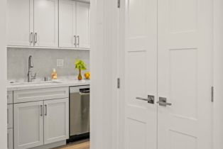 , 10450 Wilshire blvd, Westwood, CA 90024 - 8