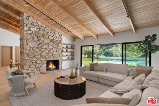 Single Family Residence, 23520 Mariano st, Woodland Hills, CA 91367 - 2