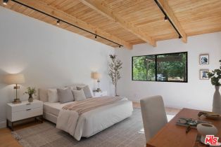 Single Family Residence, 23520 Mariano st, Woodland Hills, CA 91367 - 13