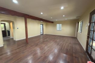 Residential Income, 11420 VENTURA blvd, Studio City, CA 91604 - 7