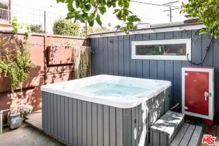 Single Family Residence, 736 Marco pl, Venice, CA 90291 - 15