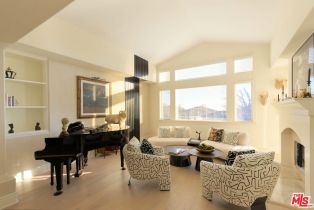 Single Family Residence, 16671 Calle Brittany, Pacific Palisades, CA 90272 - 4