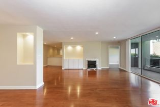 , 723 Palisades Beach rd, Santa Monica, CA 90402 - 5