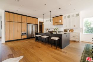 Single Family Residence, 5328 Allott ave, Sherman Oaks, CA 91401 - 11