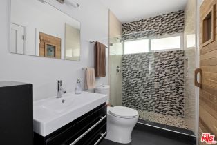 Single Family Residence, 145 Napoleon st, Playa Del Rey , CA 90293 - 10