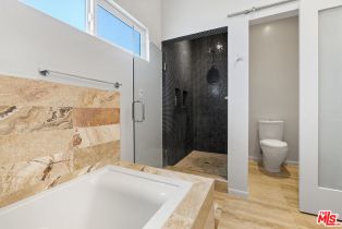 Single Family Residence, 145 Napoleon st, Playa Del Rey , CA 90293 - 12