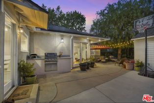 Single Family Residence, 4546 Allott ave, Sherman Oaks, CA 91423 - 28