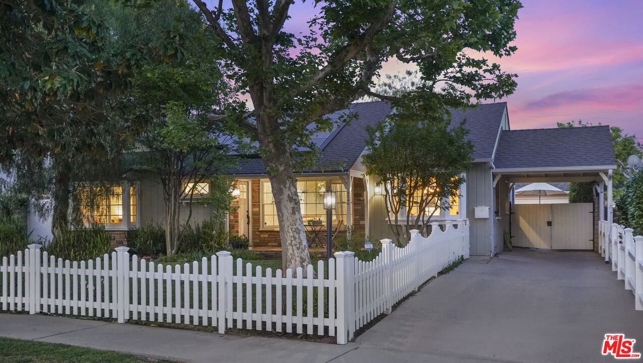 Single Family Residence, 4546 Allott ave, Sherman Oaks, CA 91423 - 1