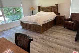 , 4806 Sylmar ave, Sherman Oaks, CA 91423 - 7