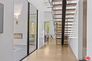 Single Family Residence, 15241 Greenleaf st, Sherman Oaks, CA 91403 - 15