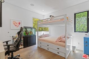 Single Family Residence, 15241 Greenleaf st, Sherman Oaks, CA 91403 - 43