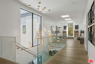 Single Family Residence, 15241 Greenleaf st, Sherman Oaks, CA 91403 - 37