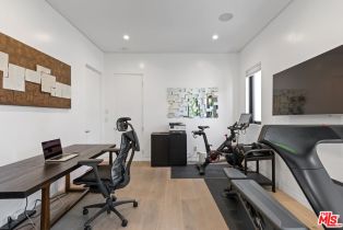 Single Family Residence, 15241 Greenleaf st, Sherman Oaks, CA 91403 - 48