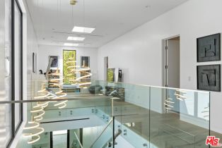 Single Family Residence, 15241 Greenleaf st, Sherman Oaks, CA 91403 - 39