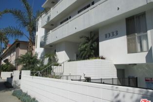 , 1033 3rd st, Santa Monica, CA 90403 - 3