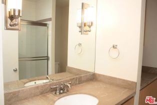 , 1033 3rd st, Santa Monica, CA 90403 - 6