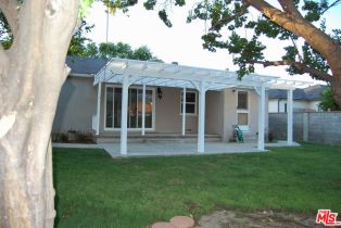 , 22110 Gilmore st, Woodland Hills, CA 91303 - 2