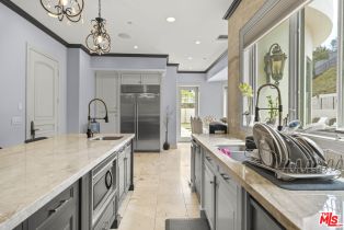 , 3848 Vista Linda dr, Encino, CA 91316 - 7