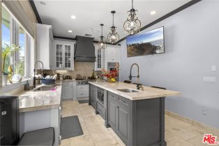 , 3848 Vista Linda dr, Encino, CA 91316 - 8