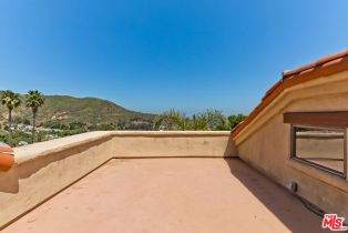 Single Family Residence, 16597 Via Floresta, Pacific Palisades, CA 90272 - 38