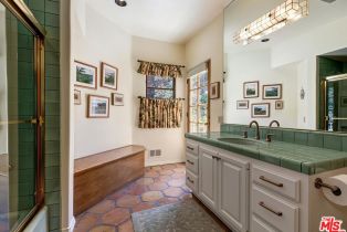 Single Family Residence, 16597 Via Floresta, Pacific Palisades, CA 90272 - 45